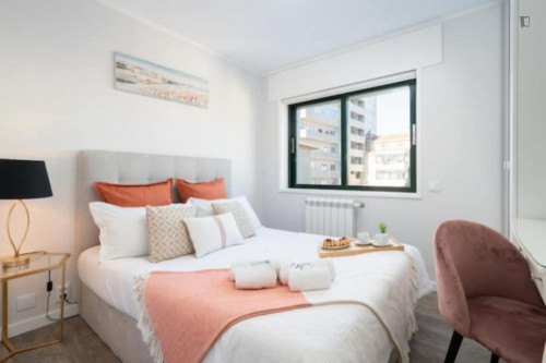 Elegant 4-bedroom apartment with balcony in the heart of Vila Nova de Gaia - Gallery - 7