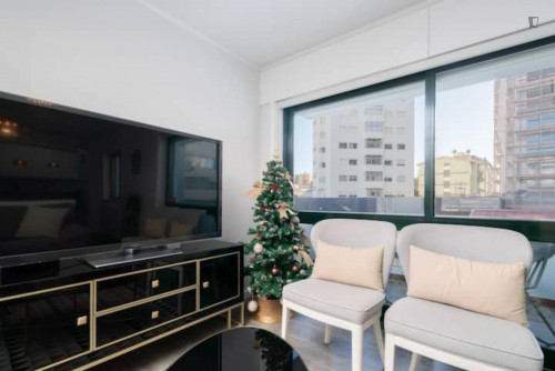 Elegant 4-bedroom apartment with balcony in the heart of Vila Nova de Gaia - Gallery - 17