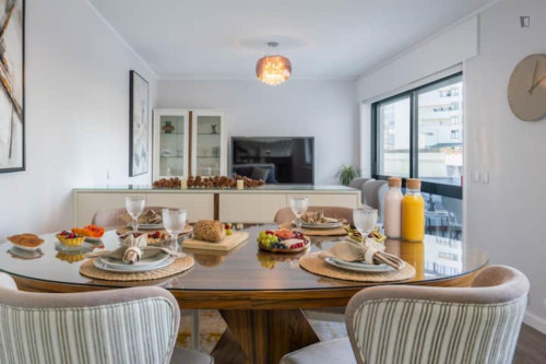 Elegant 4-bedroom apartment with balcony in the heart of Vila Nova de Gaia - Gallery - 19
