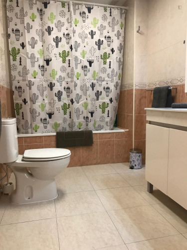 Nice single bedroom in a 6-bedroom flat, in the centre - Gallery - 38