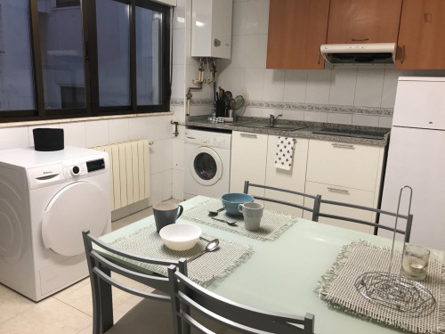 Nice single bedroom in a 6-bedroom flat, in the centre - Gallery - 15