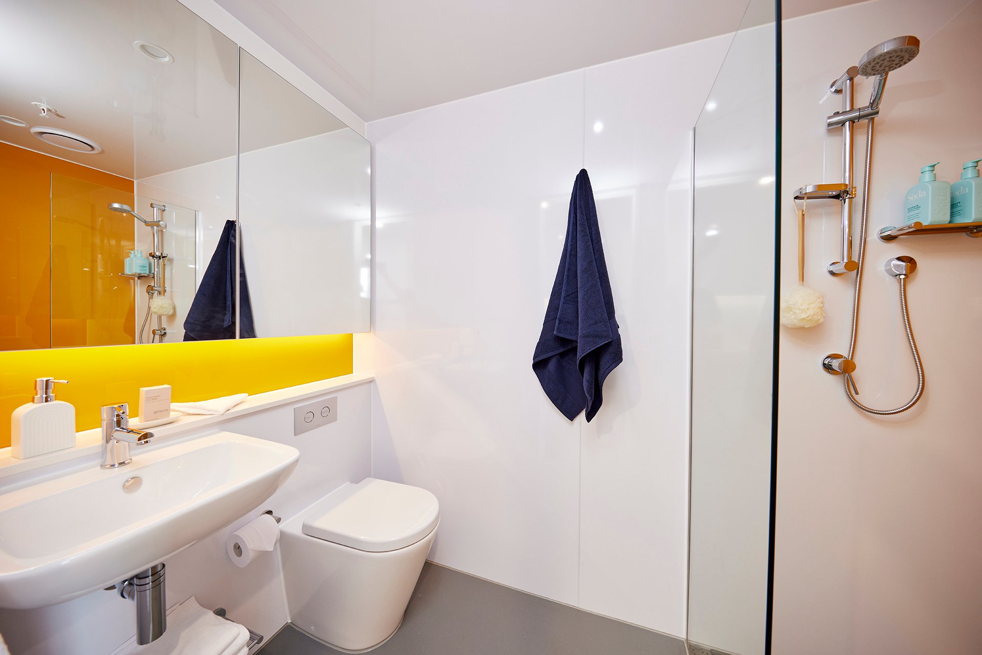  Double Bed, 2 Bed Apartment With Corner, High Floor  -  Scape Kingsford  - Gallery -  6