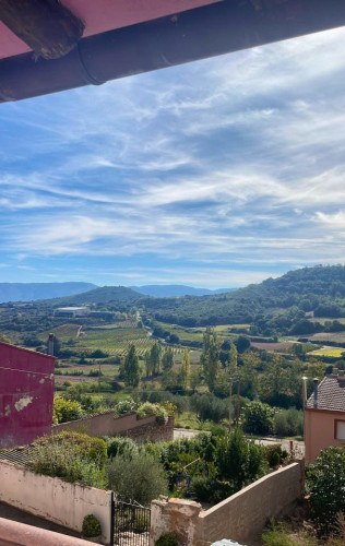 Charming Coliving Experience with Farm-to-Table Dining in La Rioja's Tranquil Sojuela