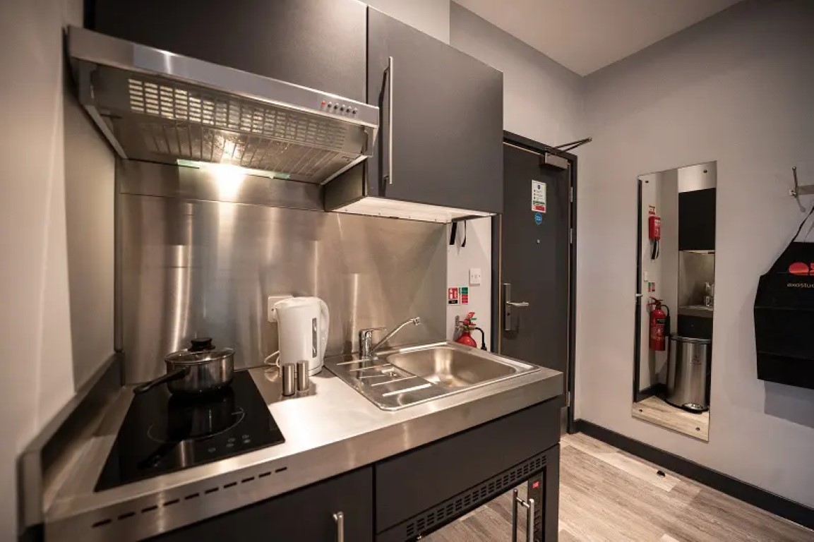  Superior Studio  -  AXO Sherbourne Student Village  - Gallery -  2