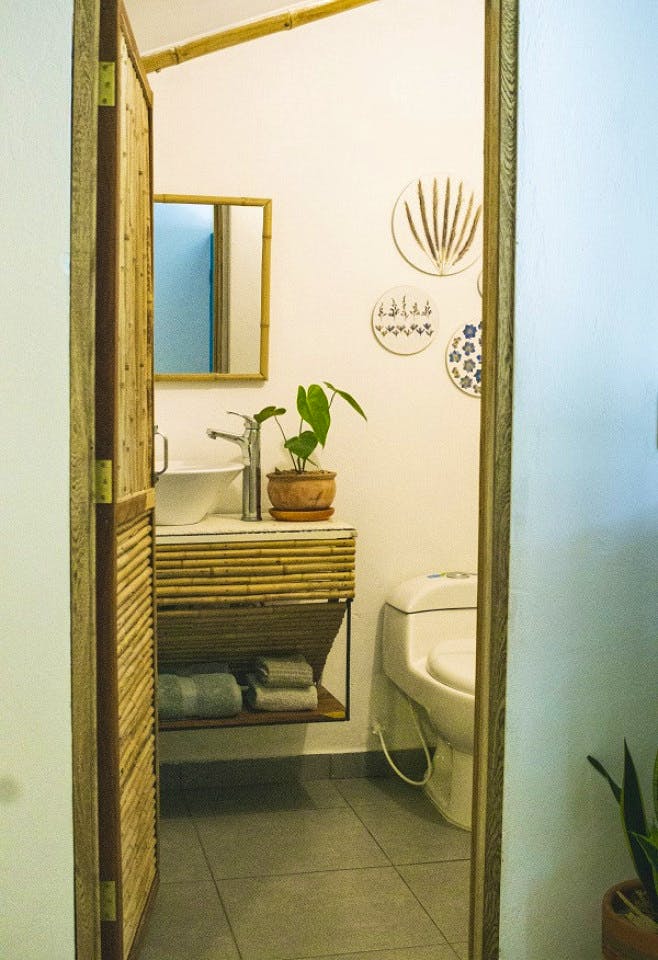  Private Double  -  Gorgeous house promoting healthy lifestyle w/ breakfast and dinner included.  - Gallery -  11