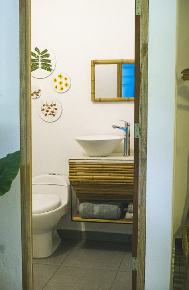  Private Double  -  Gorgeous house promoting healthy lifestyle w/ breakfast and dinner included.  - Gallery -  27