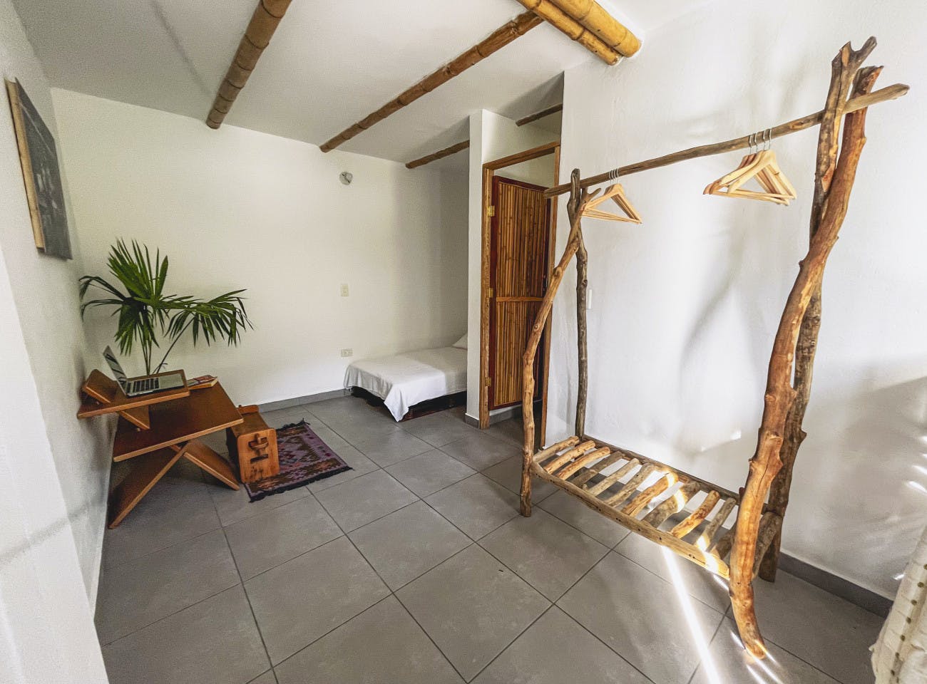  Single  -  Gorgeous house promoting healthy lifestyle w/ breakfast and dinner included.  - Gallery -  12