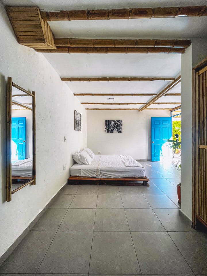  Private King  -  Gorgeous house promoting healthy lifestyle w/ breakfast and dinner included.  - Gallery -  8