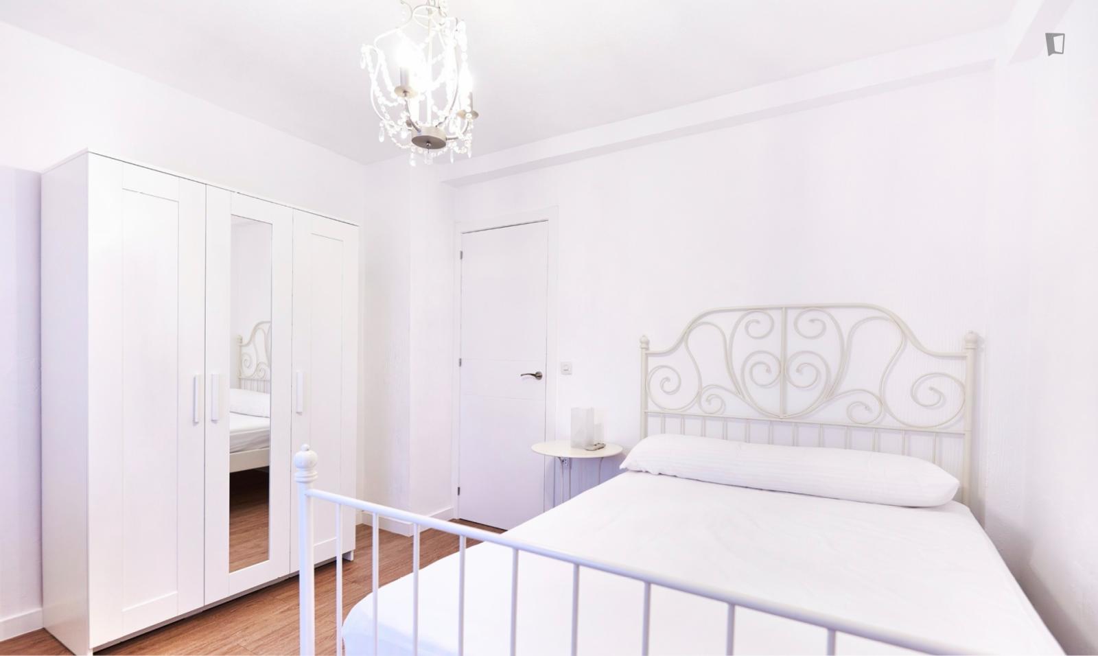 Charming Double Bedroom In La Macarena - 1