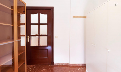 Lovely single bedroom close to the Nervión Plaza