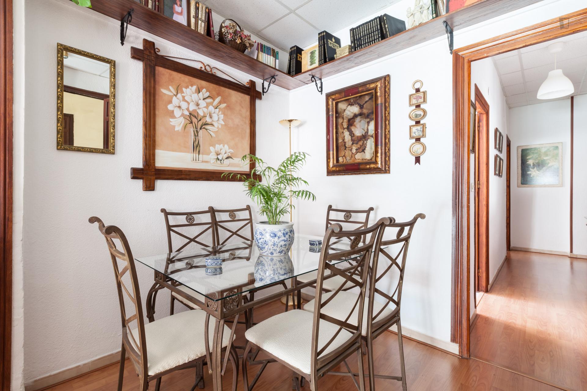 Single bedroom with breakfast, lunch and dinner included