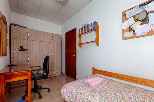 Single bedroom with breakfast, lunch and dinner included  - Gallery -  2
