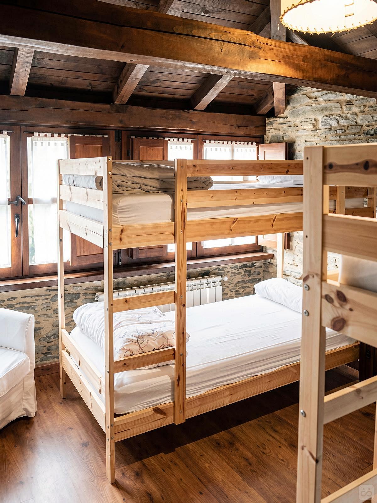 Bed In A 3-Bed Mixed Gender Room - 7