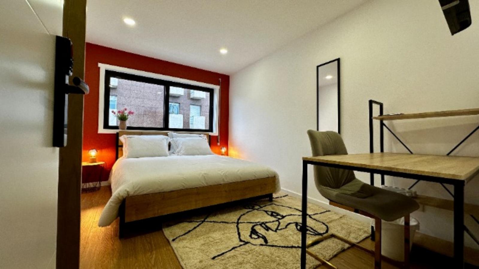 Pleasant Double Bedroom In A 5-Bedroom Flat - 1