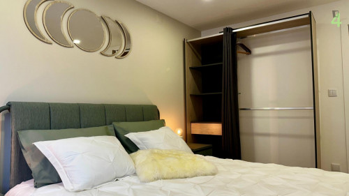 Cool double bedroom next to Escola Superior de Educação