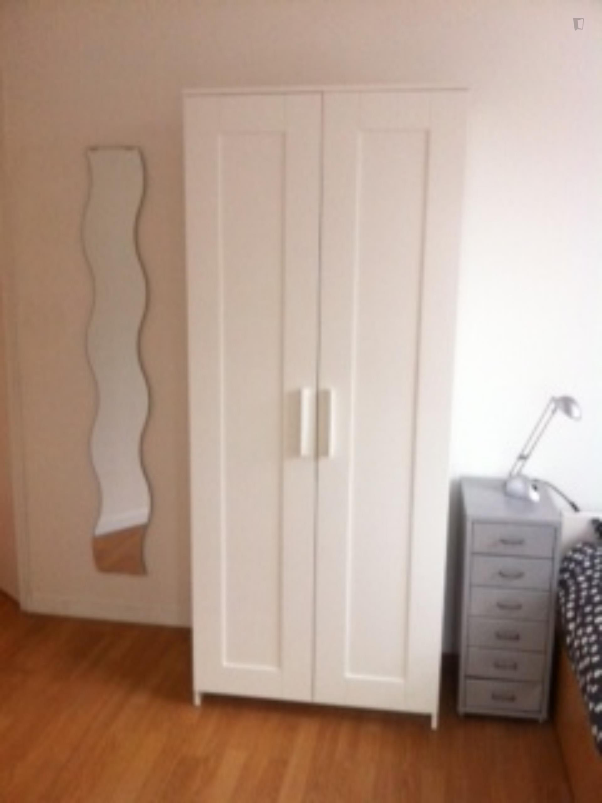 Comfy single bedroom in well-connected Vitry-sur-Seine