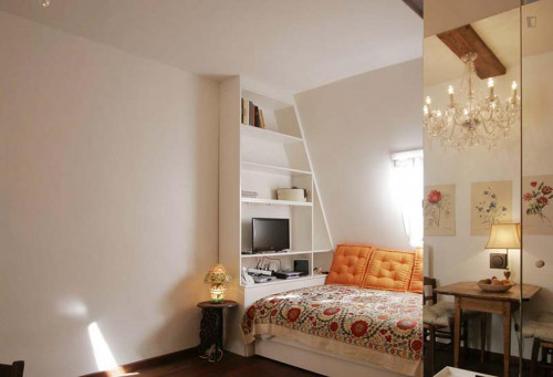 Fashionable studio apartment in classic Monnaie neighbourhood - Gallery - 4