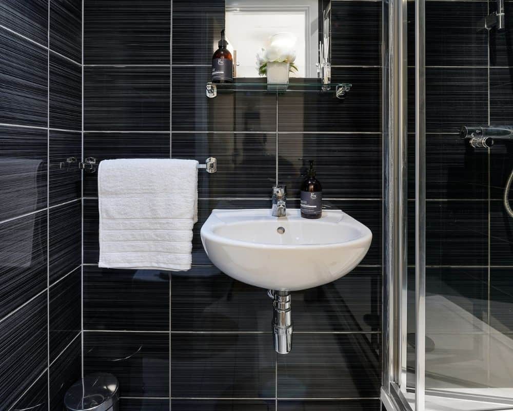  Classic En-Suite In A 6-Bed Flat  -  The Mews  - Gallery -  2