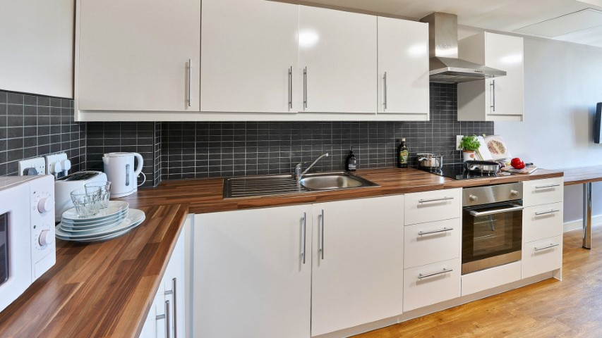 Six Bedroom Flat - 4