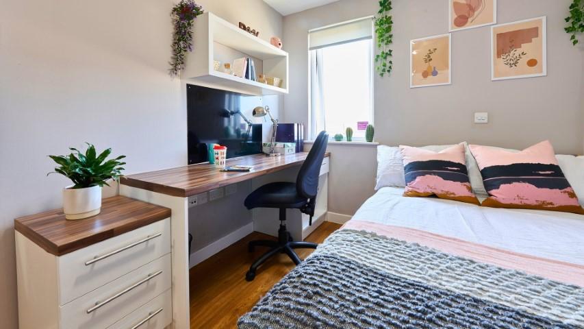 Five Bedroom Flat - 1