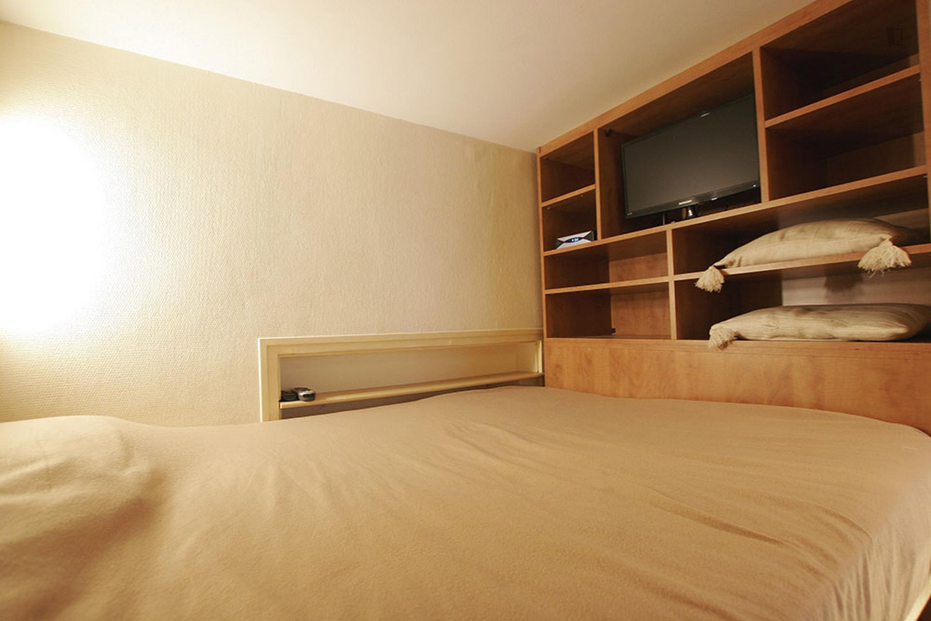 Spacious studio flat near Arts et Métiers metro station