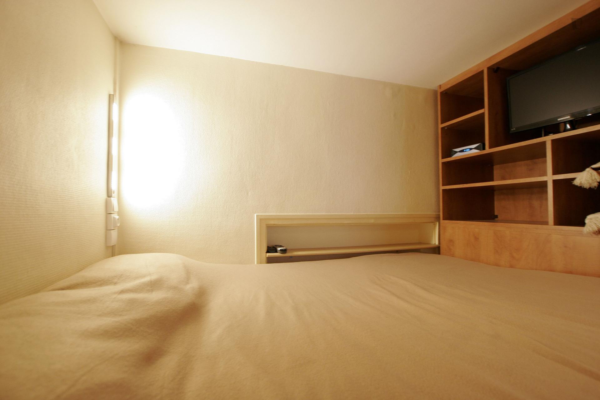 Spacious studio flat near Arts et Métiers metro station