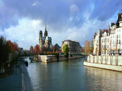 Spacious studio apartment in St Victor