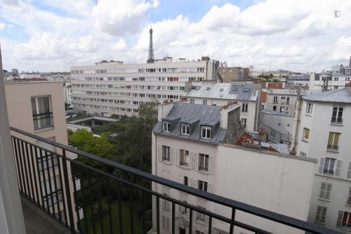 Classy 2-bedroom apartment in Grenelle, near Avenue Émile Zola metro station