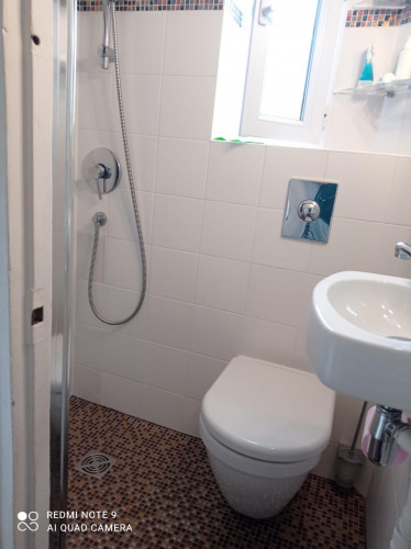 Bright Studio Batignolles  Separate Kitchen  Bathroom  Elevator  Double Bed - Gallery - 2