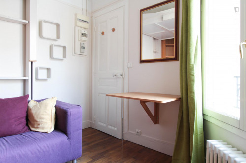 Bright Studio Batignolles  Separate Kitchen  Bathroom  Elevator  Double Bed - Gallery - 9