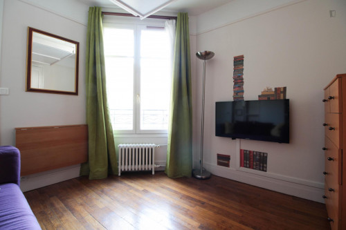 Bright Studio Batignolles  Separate Kitchen  Bathroom  Elevator  Double Bed - Gallery - 8