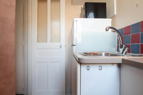 Bright Studio Batignolles  Separate Kitchen  Bathroom  Elevator  Double Bed - Gallery - 19