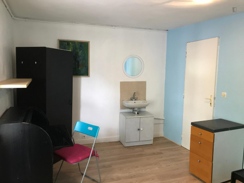 single bedroom in student residence - Gallery - 19