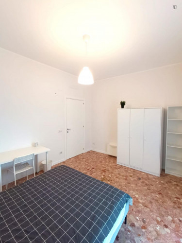 Neat single bedroom with balcony close to Università di Bari