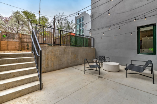 The Williamsburg House - Gallery - 13