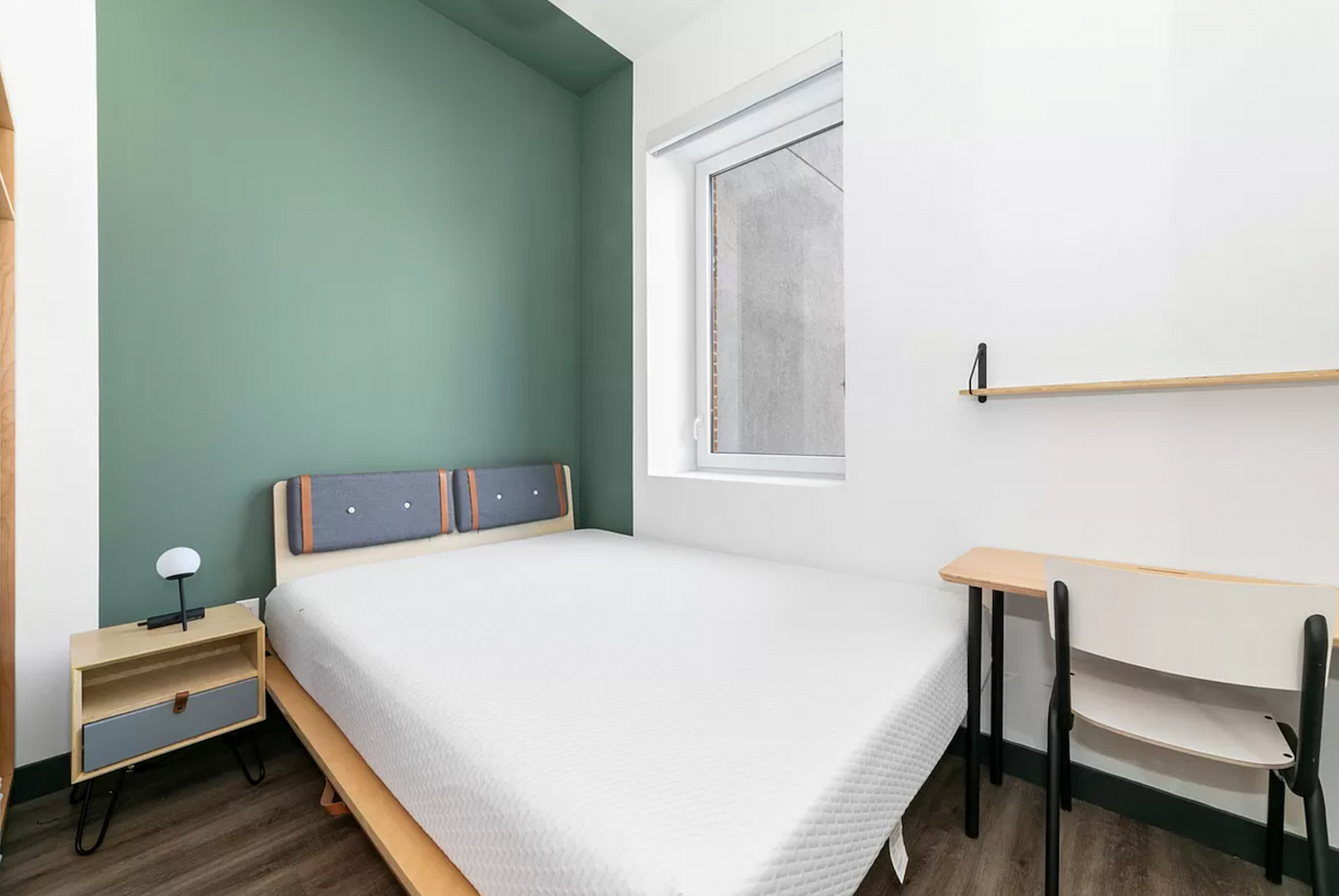  4 Bedrooms / 2 Bathrooms Apartment  -  The Williamsburg House  - Gallery -  1