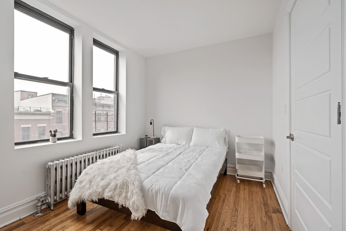 3 Beds / 2 Baths Apartment - 6