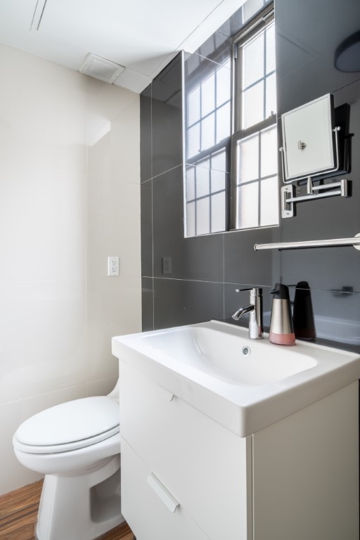 Standard  -  The Clark House  - Gallery -  7