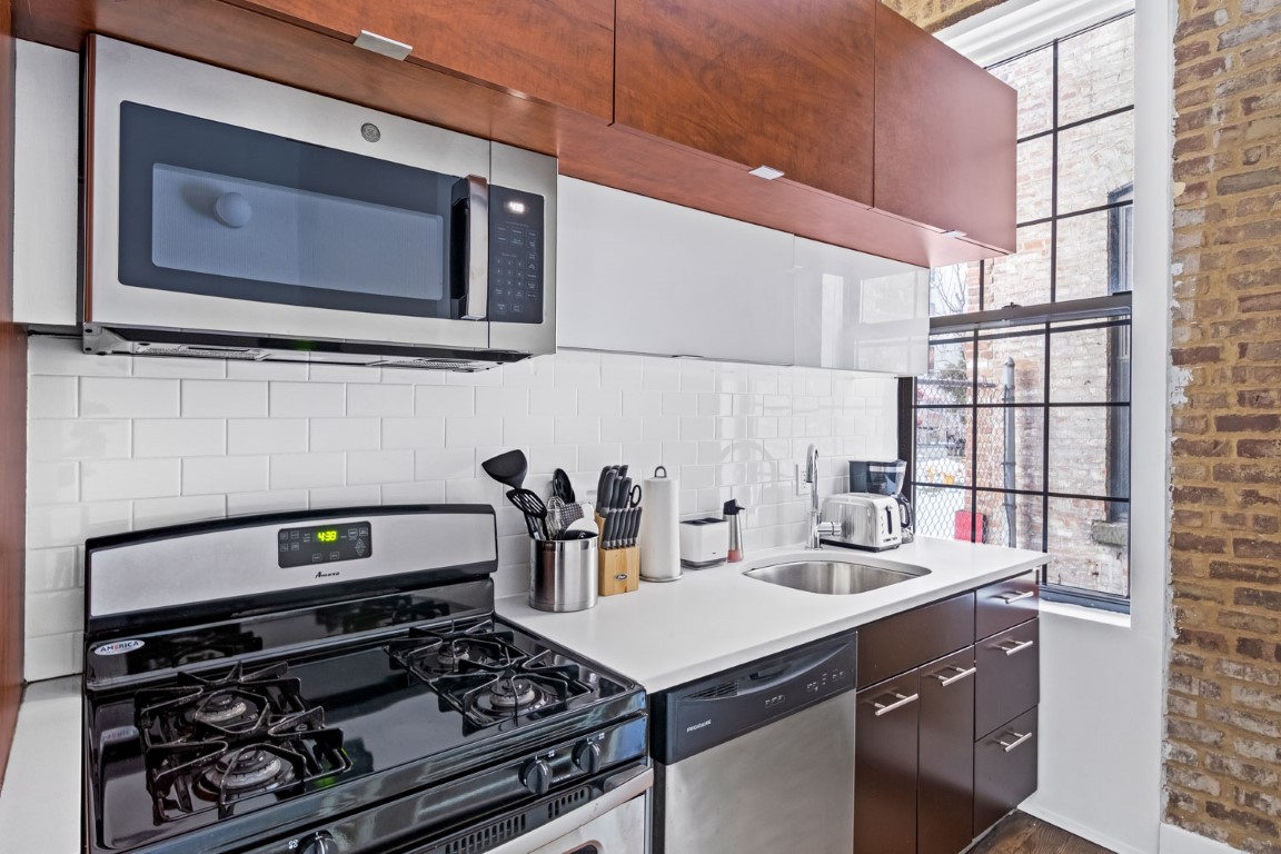  Standard  -  The Clark House  - Gallery -  18