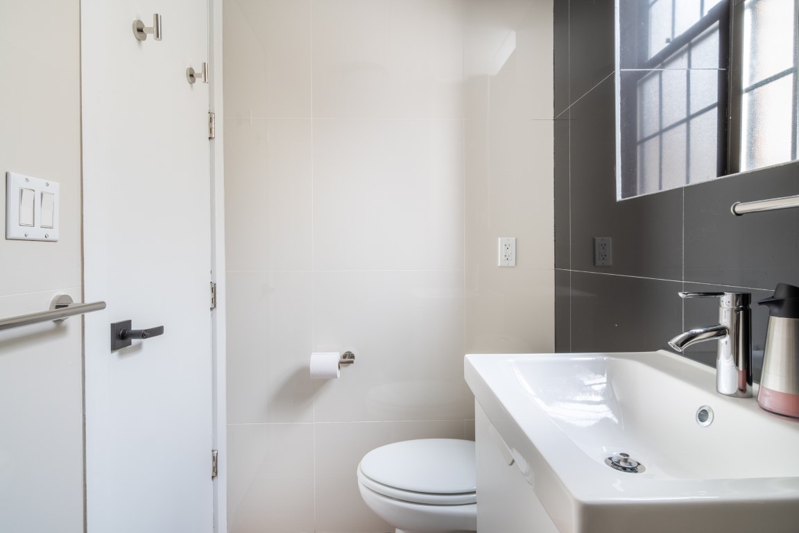  Standard  -  The Clark House  - Gallery -  8