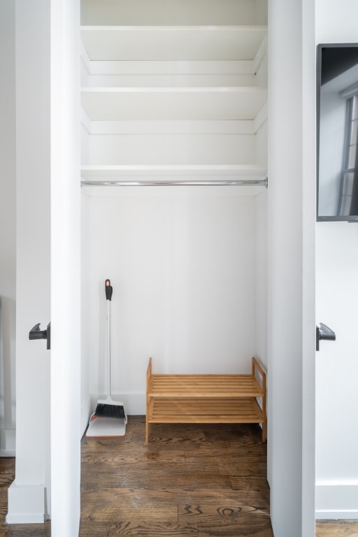  Standard Large With Desk  -  The Clark House  - Gallery -  7