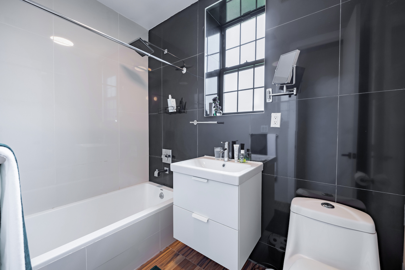  Executive  -  The Clark House  - Gallery -  1