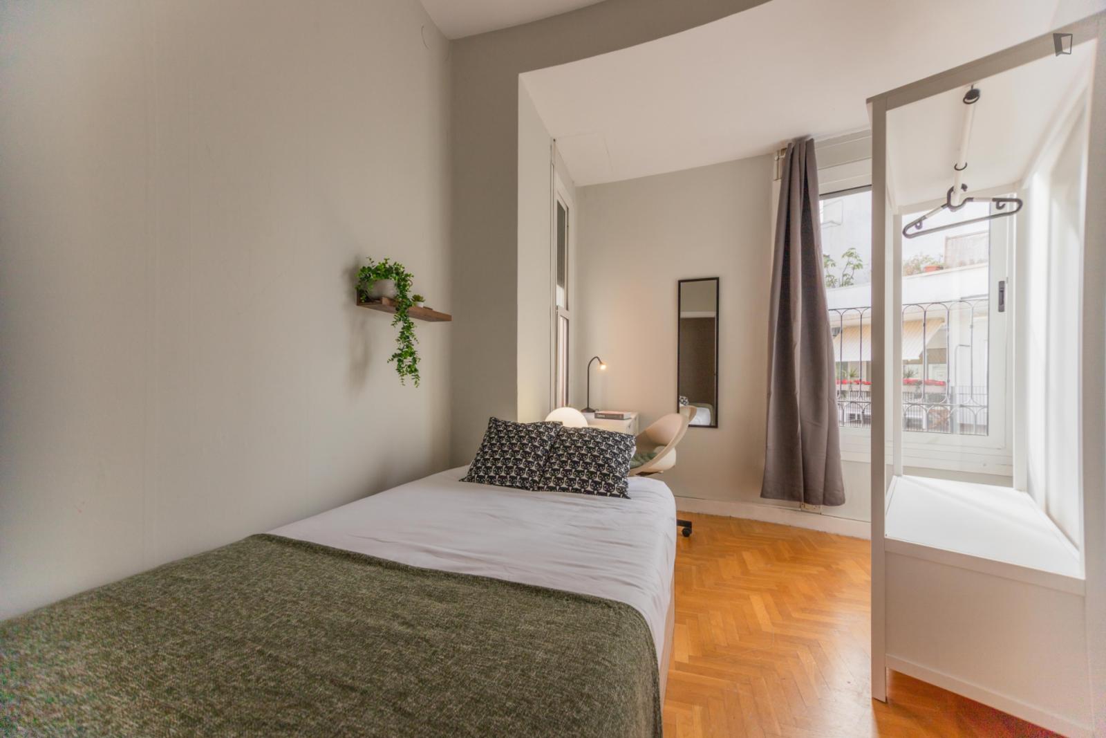 Snug Single Bedroom Close To Valencia Station North - 1