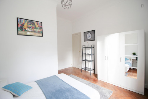 Chambre avec salle de bain privative