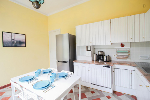 Chambre avec salle de bain privative