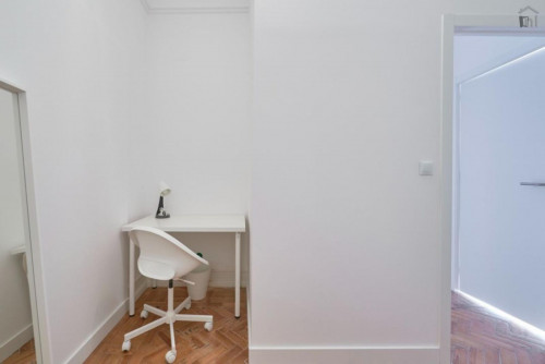 Nice double bedroom close to Alameda metro station