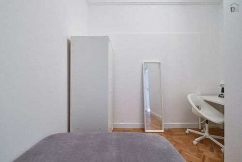 Nice double bedroom close to Alameda metro station