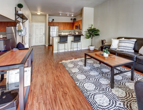 26 West - Gallery - 12