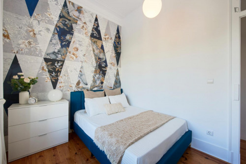 Great looking single bedroom in a property with balcony