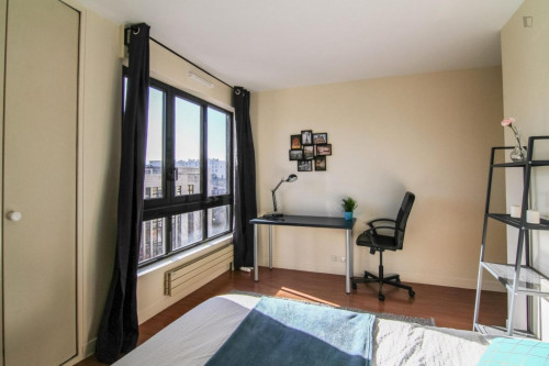 Tasteful double bedroom in Rueil Mailmaison